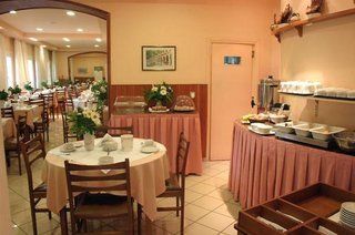 Bretagne Hotel Corfu (city)