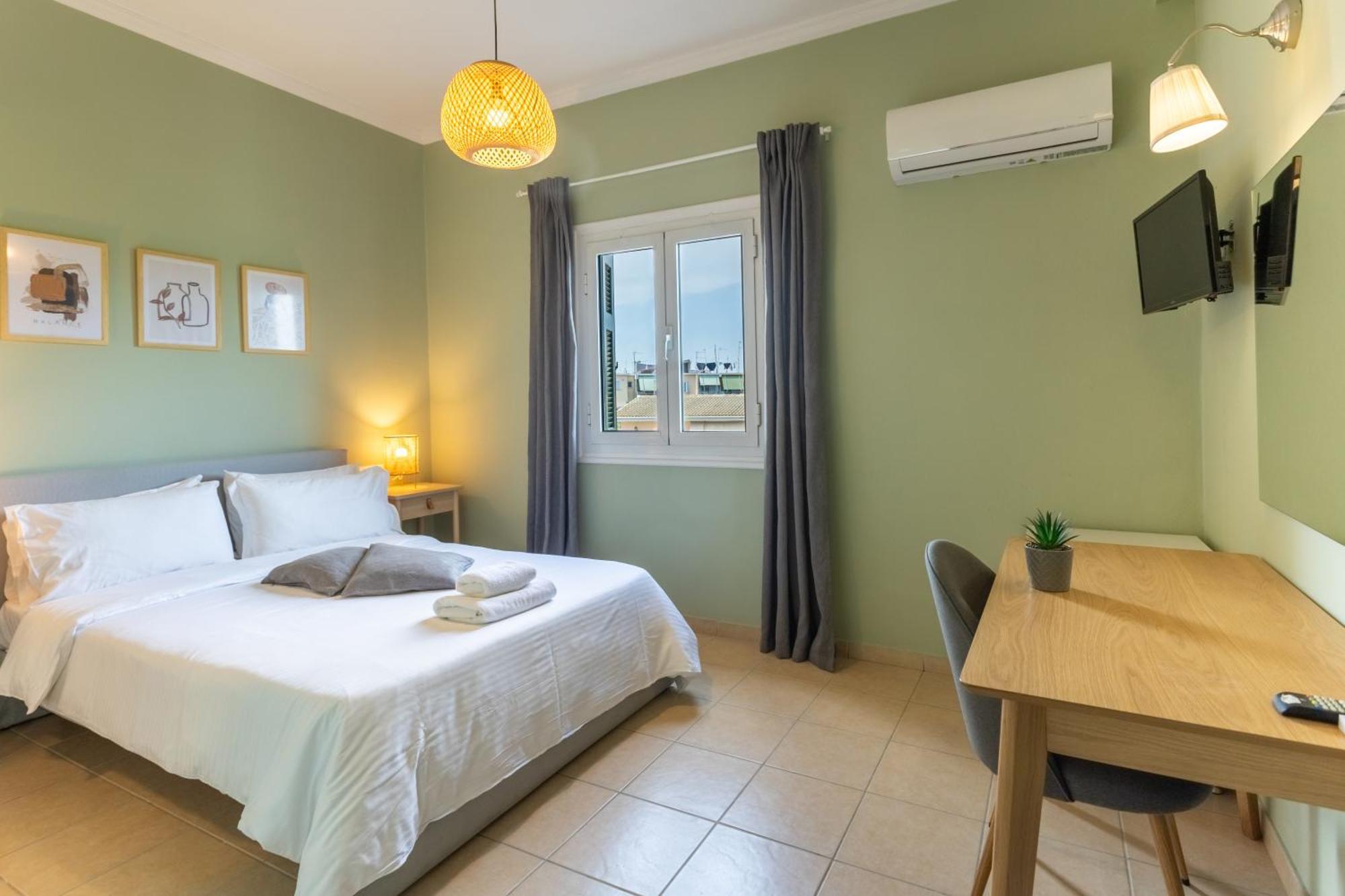 Hotel Bretagne 2*