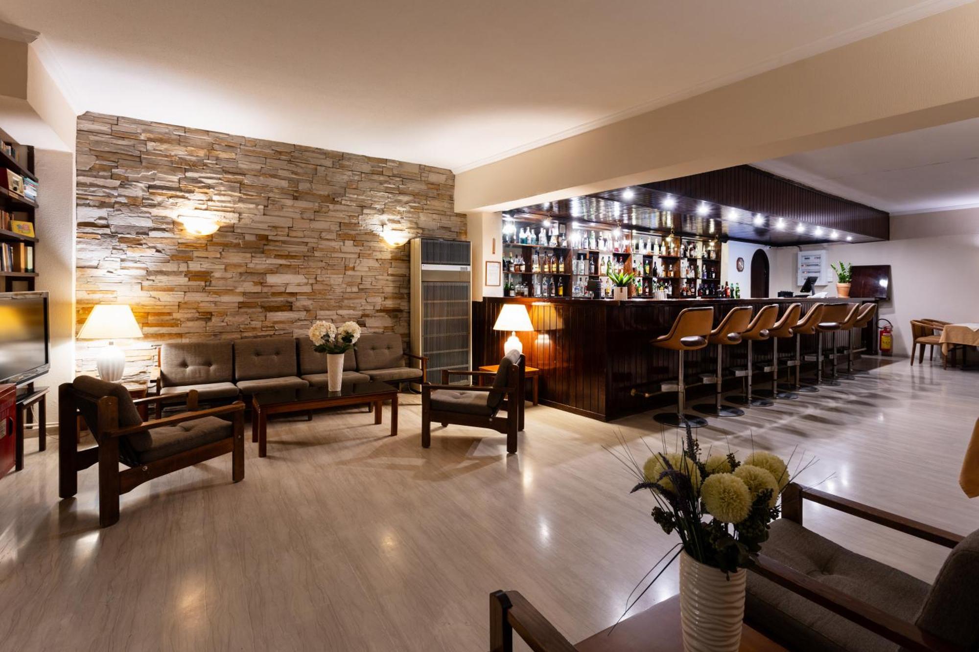 Bretagne Hotel 2*