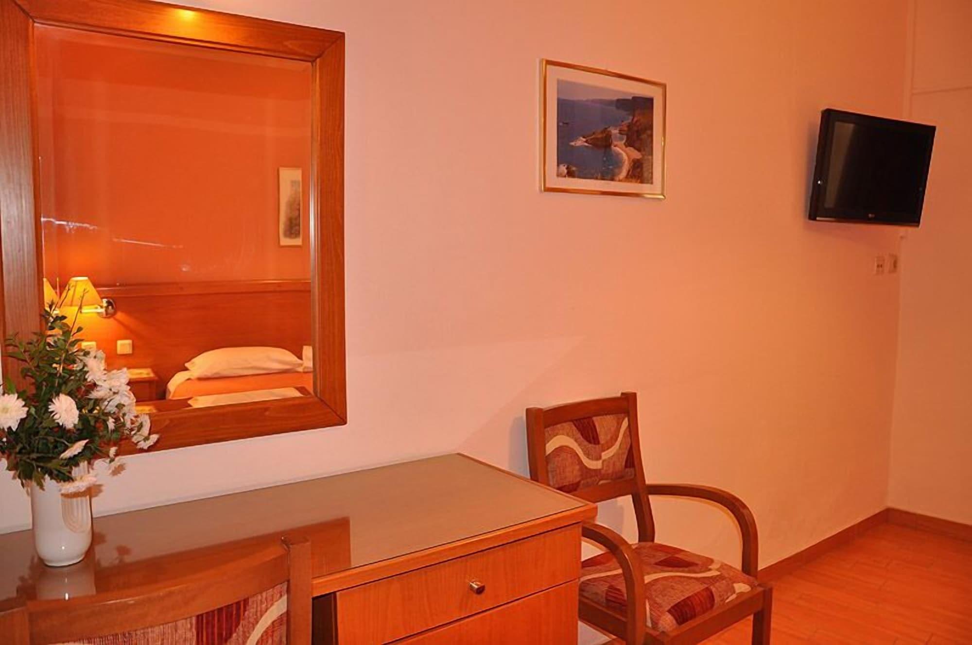 Hotel Bretagne Corfu (city)